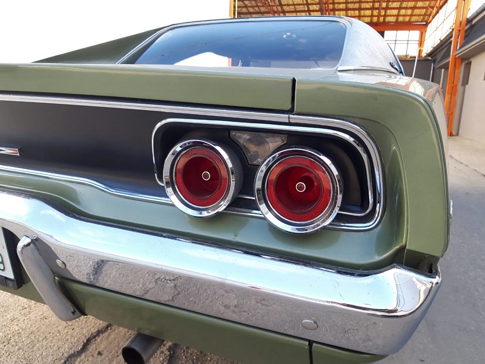 dodge_charger_1968_green_1