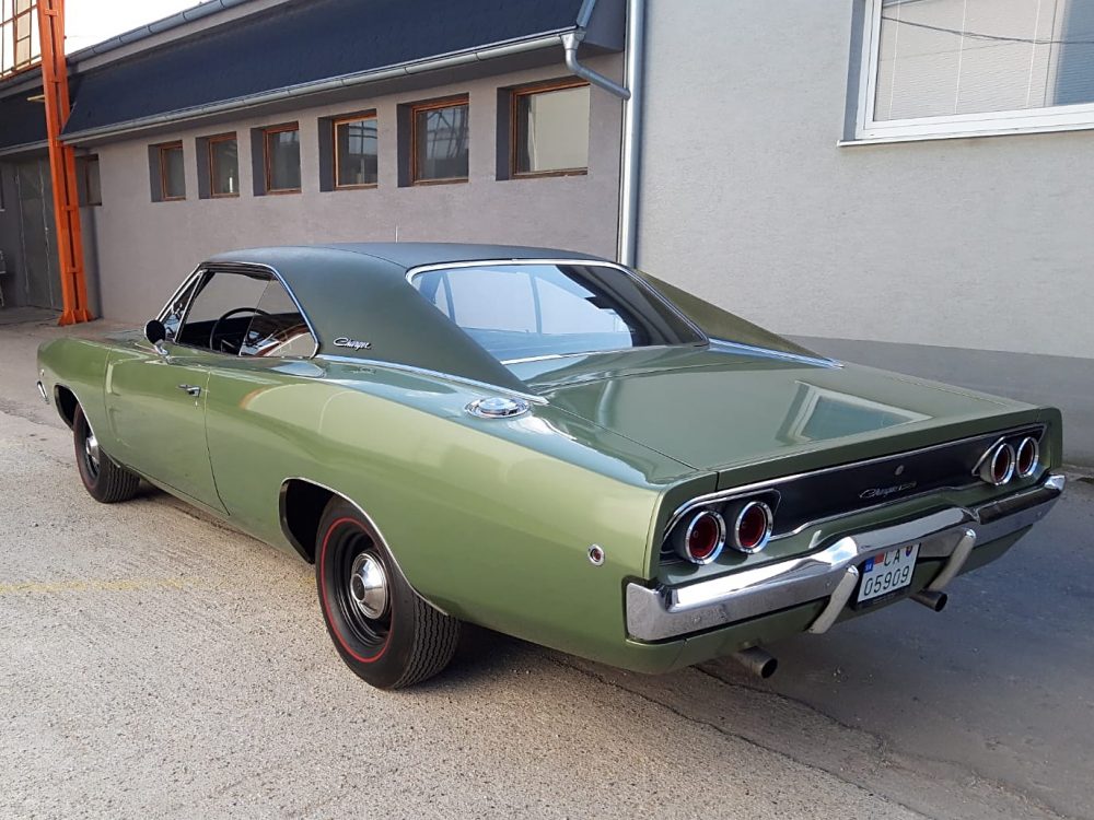 dodge_charger_1968_green_2